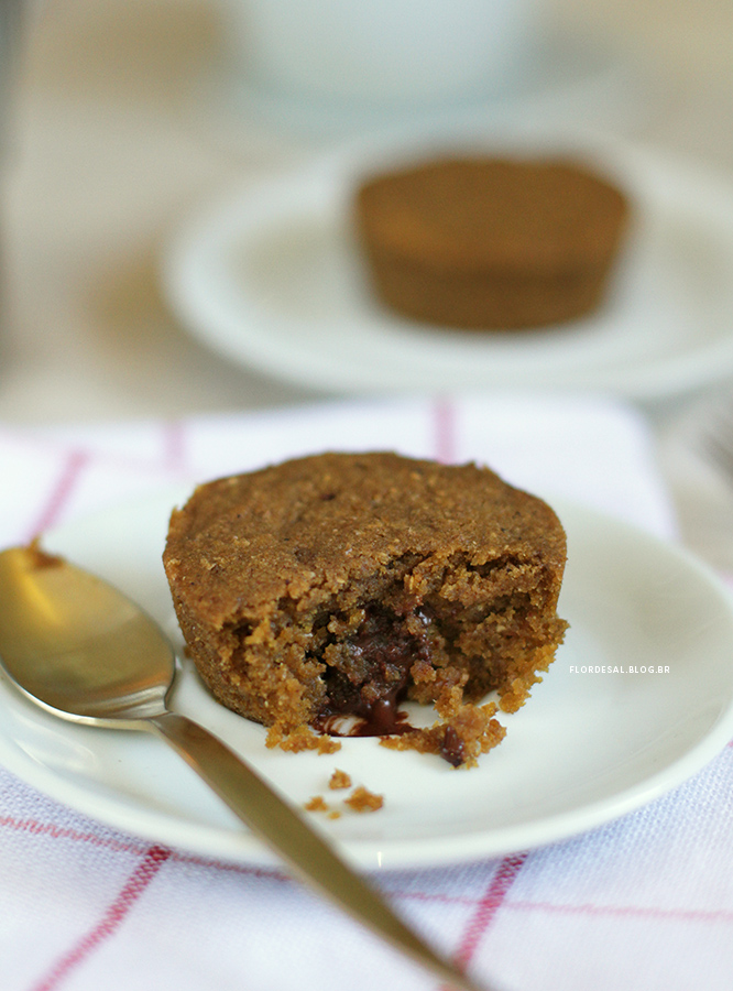 BOLO DE CENOURA ÚMIDO E FOFO SEM TRIGO - Receitas saudáveis com a